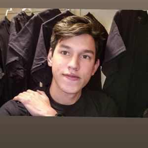 Meet your Posher, Axel fernando